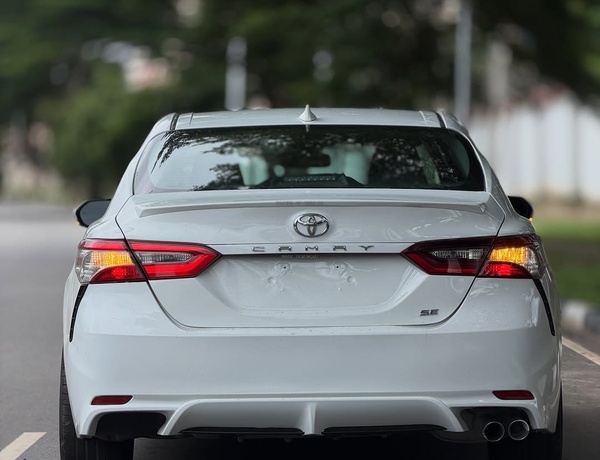 FOREIGN USED 2021 TOYOTA CAMRY FOR SALE