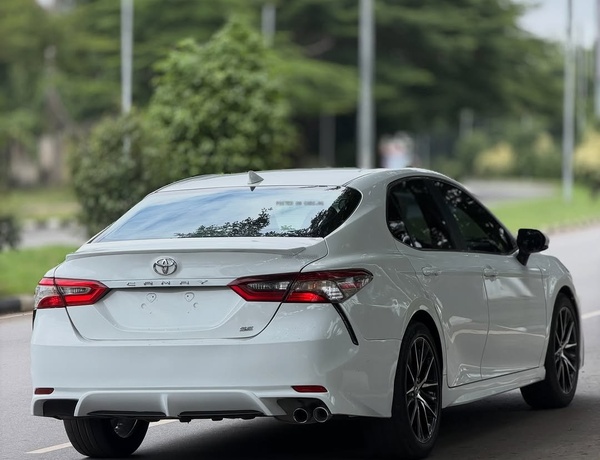 FOREIGN USED 2021 TOYOTA CAMRY FOR SALE