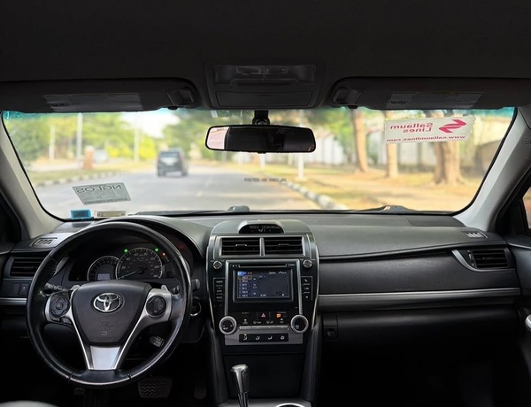  2015 TOYOTA CAMRY SE  FOREIGN USED– Engine & Gear Perfect Condition