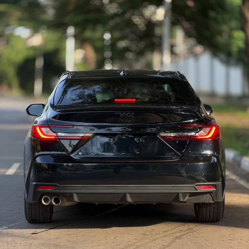 FOREIGN USED 2025 TOYOTA CAMRY SE FOR SALE image