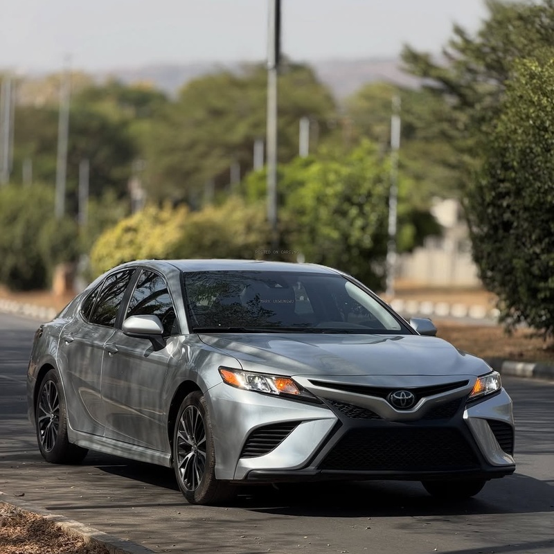 Foreign Used Toyota Camry SE 2018  for Sale In Abuja image