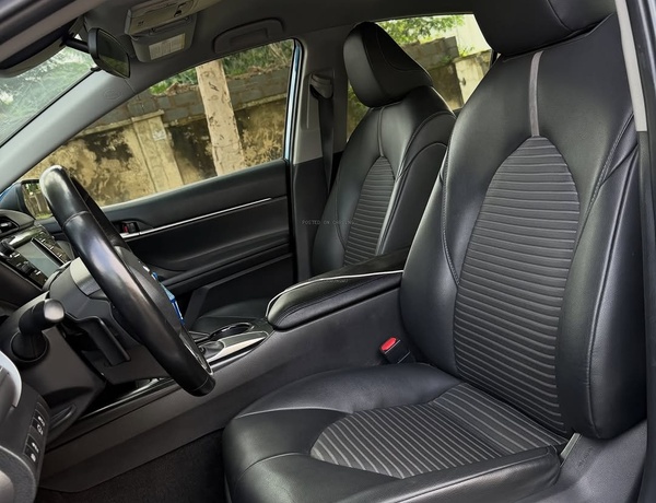 TOYOTA CAMRY SE 2019 FOR SALE