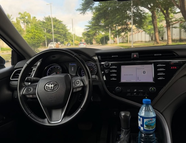 TOYOTA CAMRY SE 2019 FOR SALE