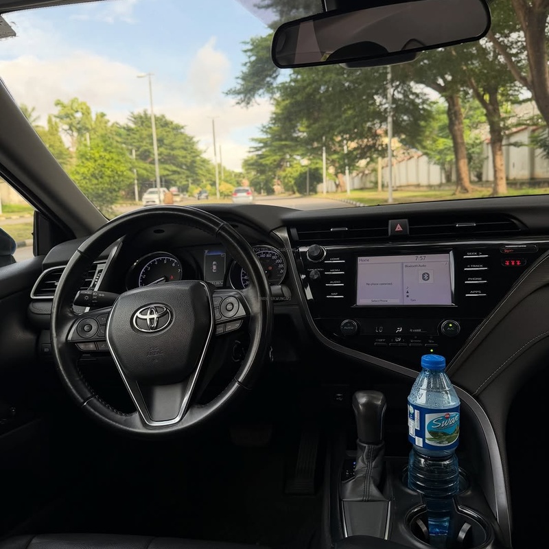 TOYOTA CAMRY SE 2019 FOR SALE image