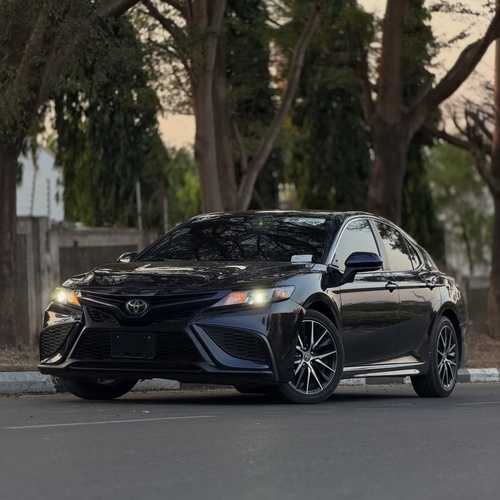 Foreign Used Toyota Camry SE — Super Clean, Buy & Drive