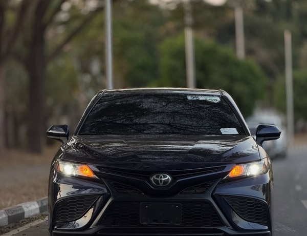 Foreign Used Toyota Camry SE for Sale In Abuja