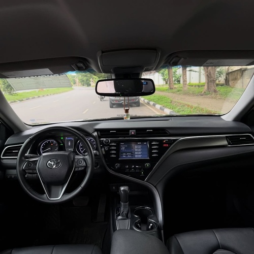Foreign Used Toyota Camry SE 2018– Super Clean & Sharp