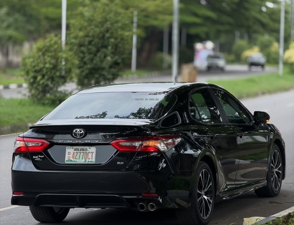 Foreign Used Toyota Camry SE 2018– Super Clean & Sharp