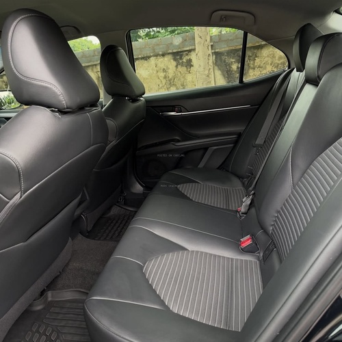 Foreign Used Toyota Camry SE 2018– Super Clean & Sharp