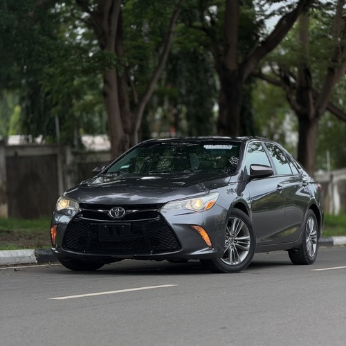 Foreign Used Toyota Camry SE 2015 – Super Clean & Sharp