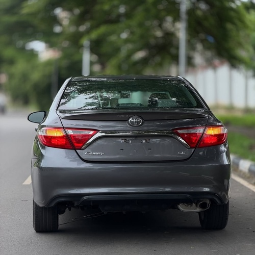 Foreign Used Toyota Camry SE 2015 – Super Clean & Sharp