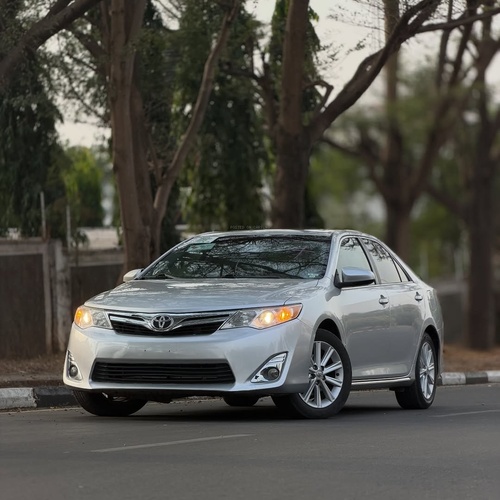 Foreign Used Toyota Camry XLE 2013 for Sale In Abuja