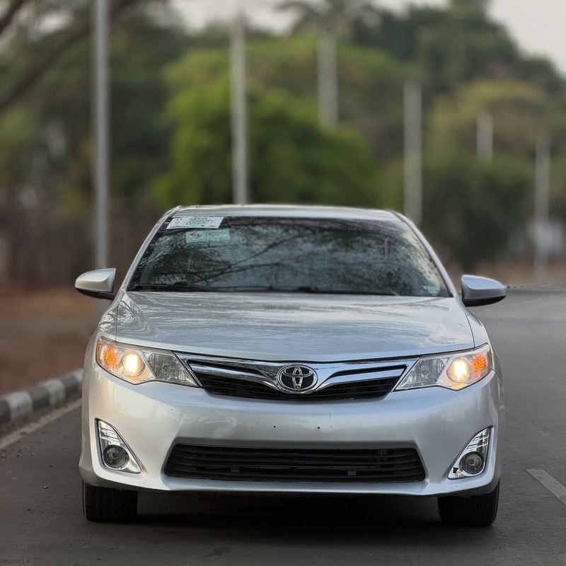 Foreign Used Toyota Camry XLE 2013 for Sale In Abuja image