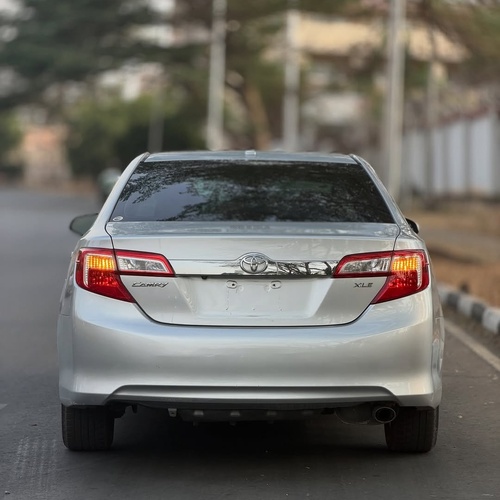 Foreign Used Toyota Camry XLE 2013 for Sale In Abuja
