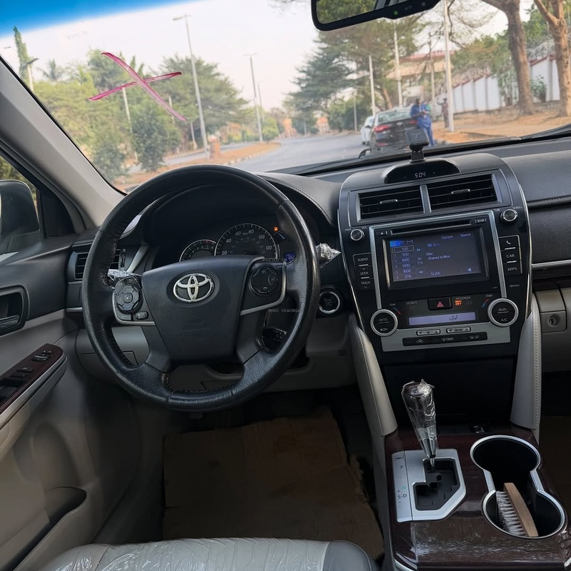 Foreign Used Toyota Camry XLE 2013 for Sale In Abuja image