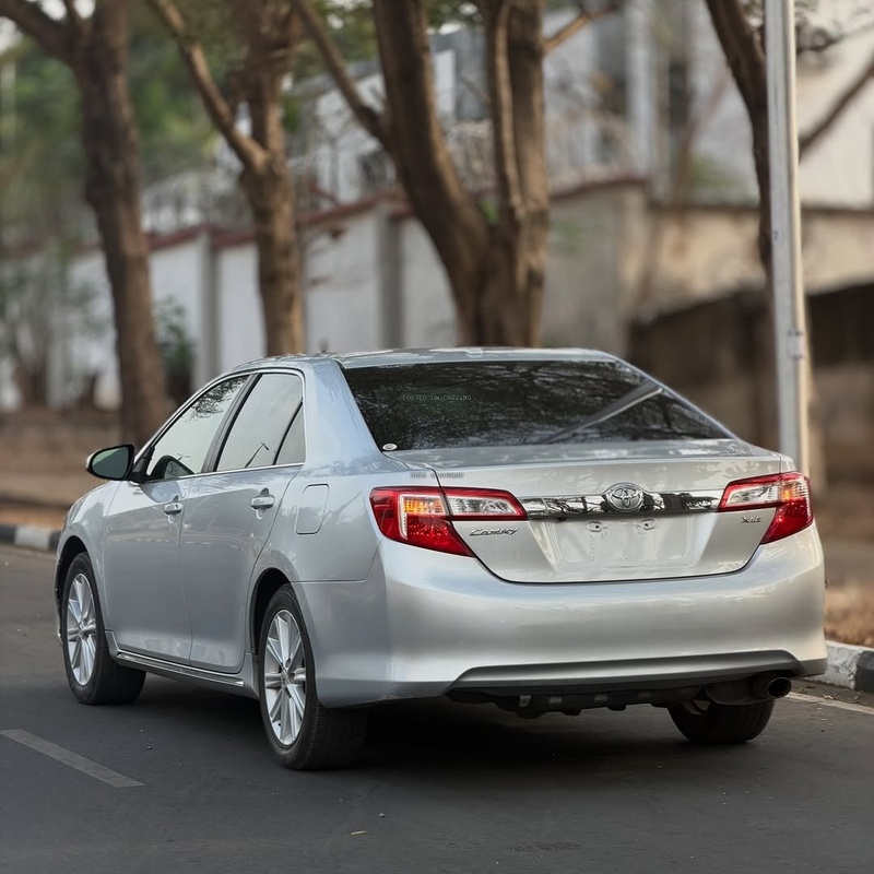 Foreign Used Toyota Camry XLE 2013 for Sale In Abuja image