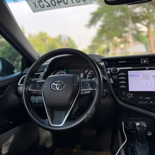 2018 TOYOTA CAMRY XLE – FOREIGN USED | FULL LUXURY SEDAN 