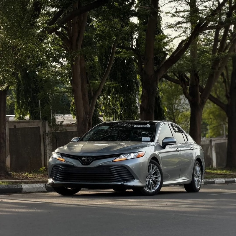 2018 TOYOTA CAMRY XLE – FOREIGN USED | FULL LUXURY SEDAN  image