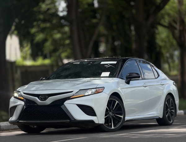 Foreign Used Toyota Camry XSE 2019 in Abuja