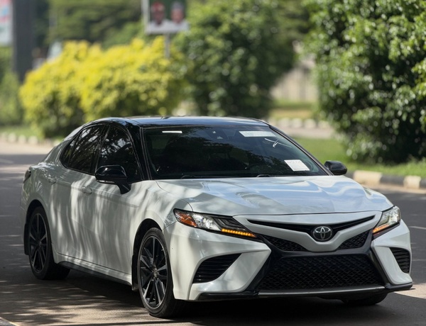 Foreign Used Toyota Camry XSE 2019 in Abuja