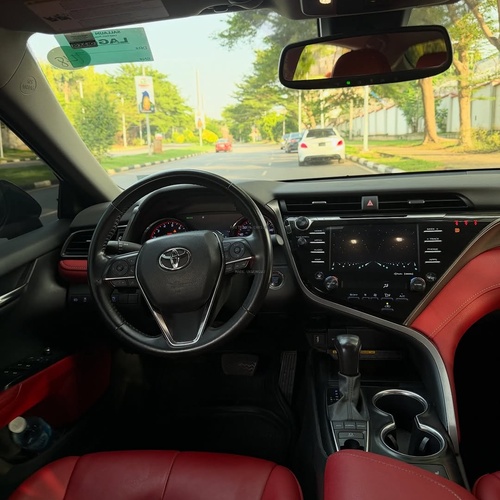 2021 TOYOTA CAMRY XSE – FOREIGN USED | PREMIUM SPORT LUXURY SEDAN
