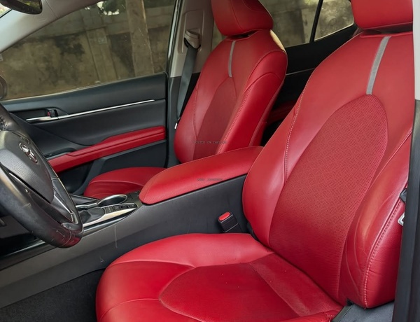 2021 TOYOTA CAMRY XSE – FOREIGN USED | PREMIUM SPORT LUXURY SEDAN