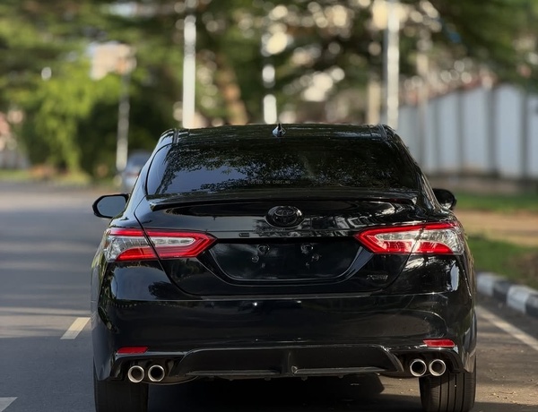 2021 TOYOTA CAMRY XSE – FOREIGN USED | PREMIUM SPORT LUXURY SEDAN