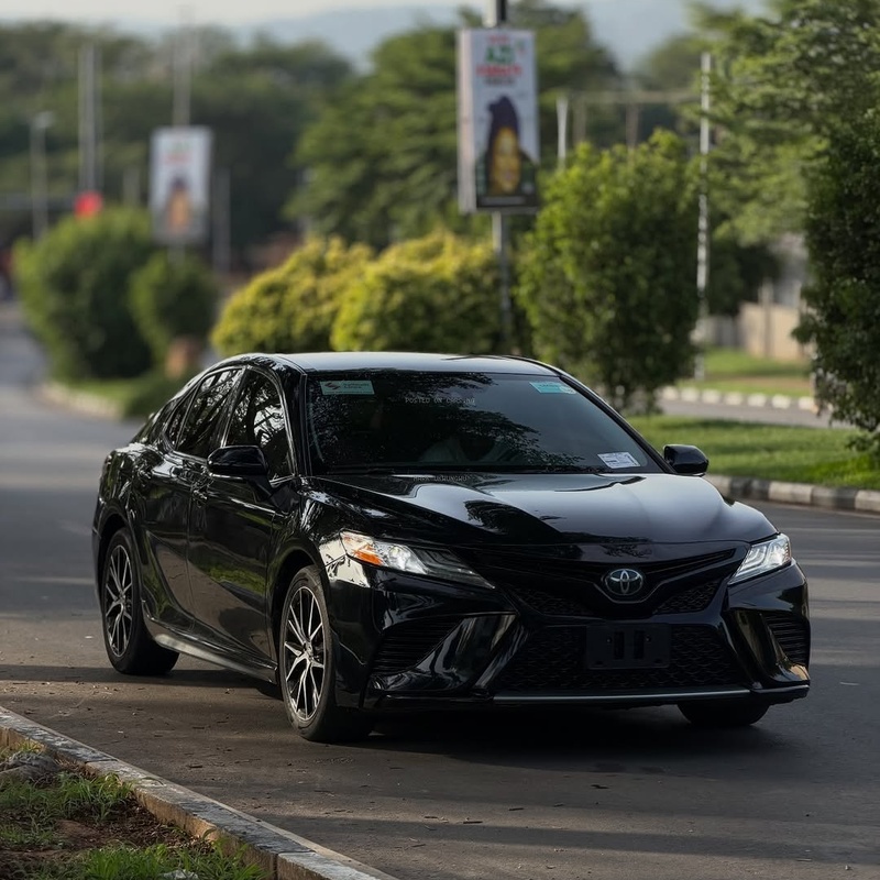 2021 TOYOTA CAMRY XSE – FOREIGN USED | PREMIUM SPORT LUXURY SEDAN image