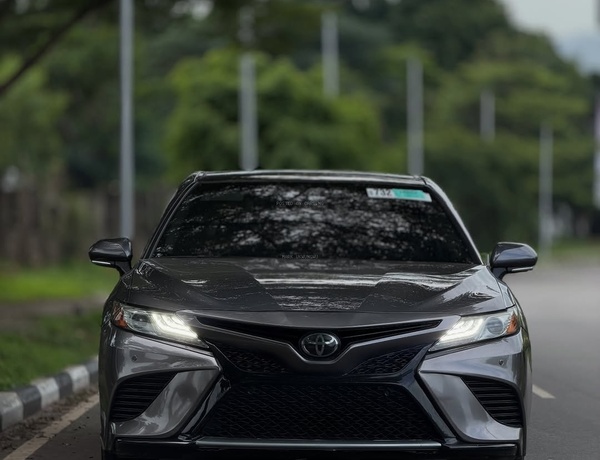 Foreign Used Toyota Camry XSE 2018– Super Clean & Sharp
