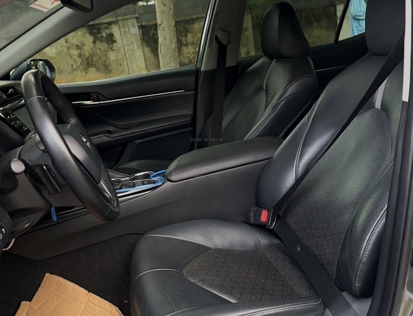 Foreign Used Toyota Camry XSE 2018– Super Clean & Sharp