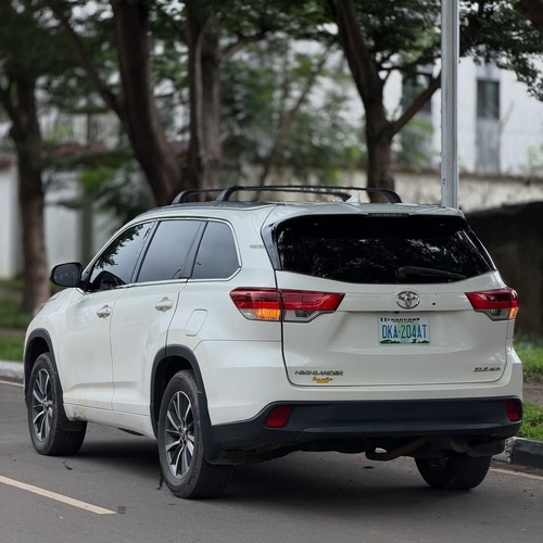 TOYOTA HIGHLANDER XLE 2018 FOR SALE