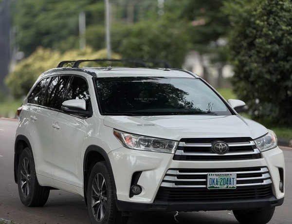 TOYOTA HIGHLANDER XLE 2018 FOR SALE