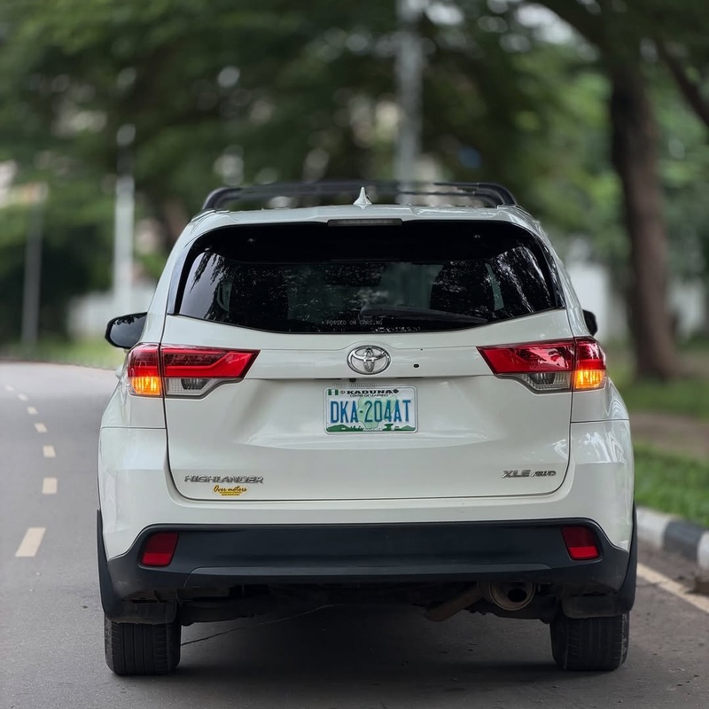 TOYOTA HIGHLANDER XLE 2018 FOR SALE image