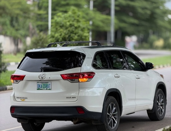 TOYOTA HIGHLANDER XLE 2018 FOR SALE