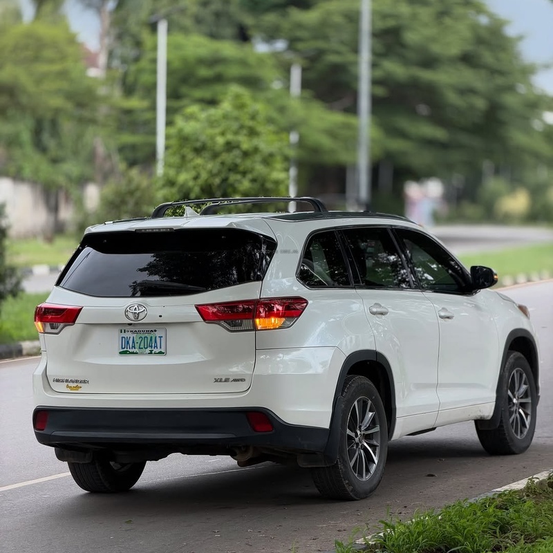 TOYOTA HIGHLANDER XLE 2018 FOR SALE image