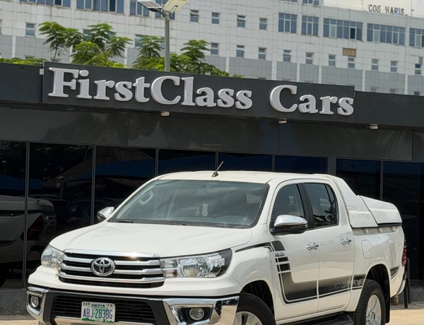Foreign Used Toyota Hilux 2020 in Abuja
