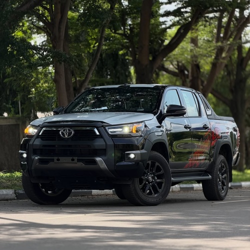 TOYOTA HILUX 2025 FOR SALE
