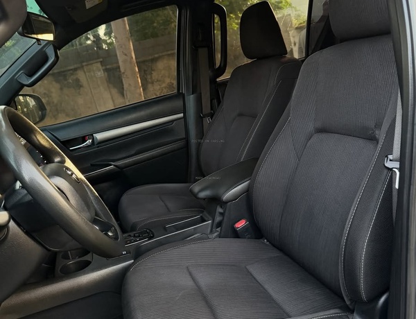 Foreign Used Toyota Hilux 2022– Super Clean & Rugged Pickup