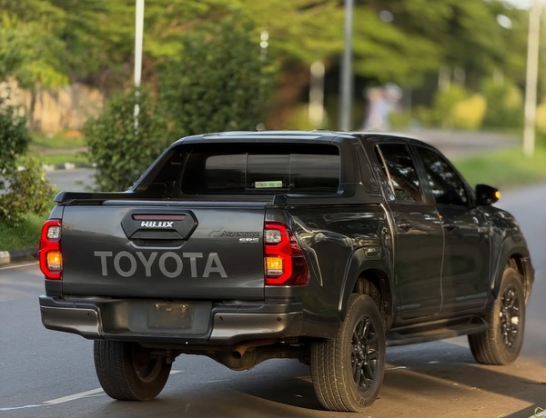 Foreign Used Toyota Hilux 2022– Super Clean & Rugged Pickup
