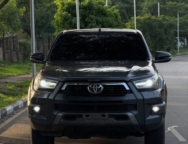 Foreign Used Toyota Hilux 2022– Super Clean & Rugged Pickup