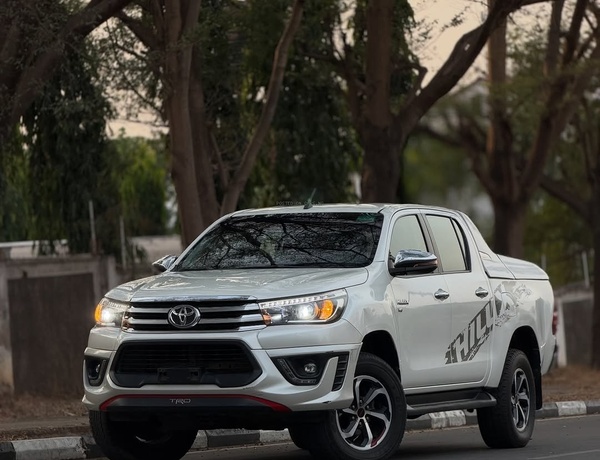 Foreign Used Toyota Hilux 2020 for Sale In Abuja