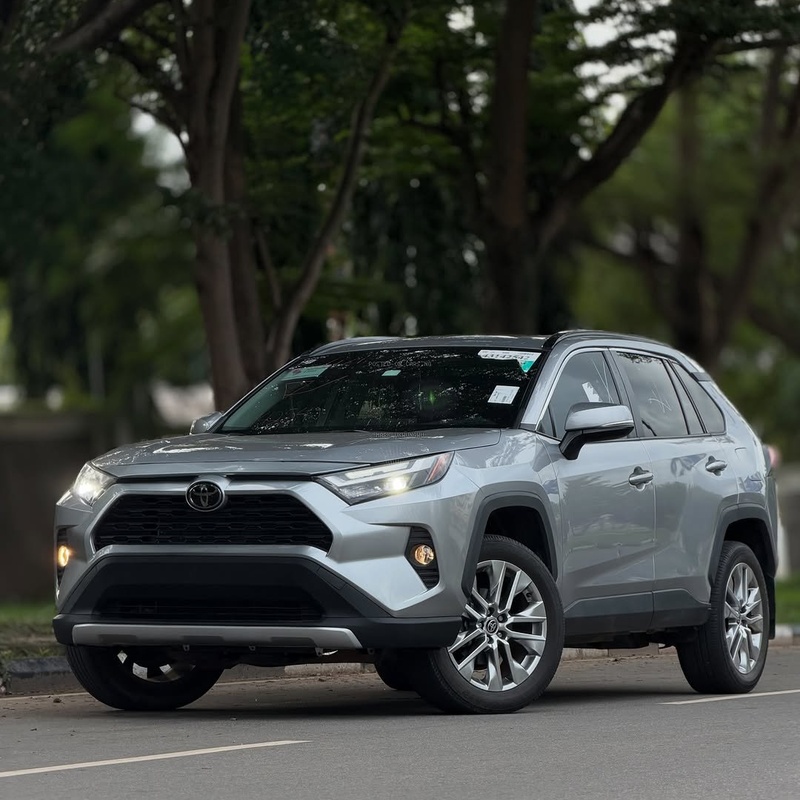 FOREIGN USED 2024 TOYOTA RAV4 FOR SALE image