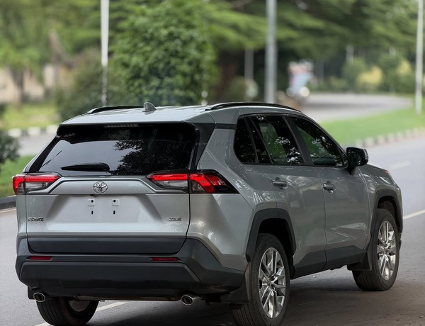 FOREIGN USED 2024 TOYOTA RAV4 FOR SALE