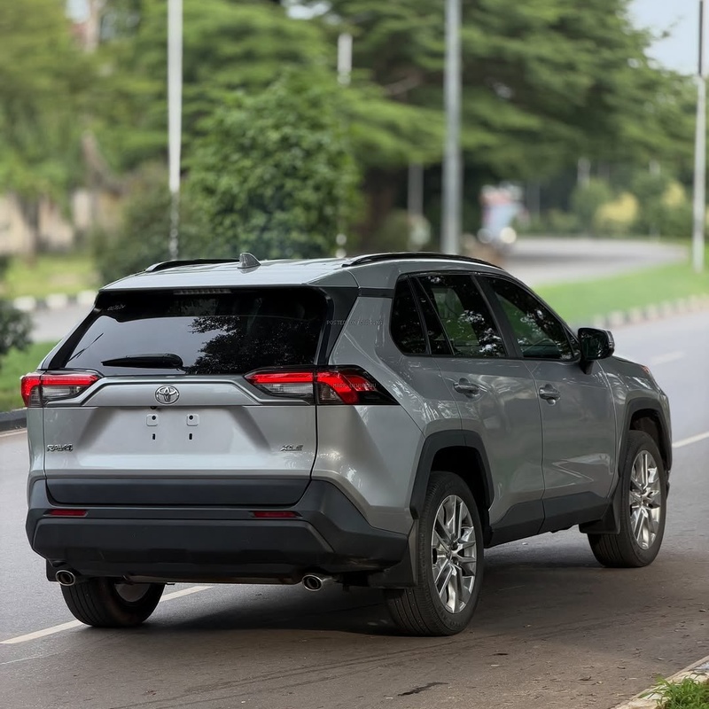 FOREIGN USED 2024 TOYOTA RAV4 FOR SALE image
