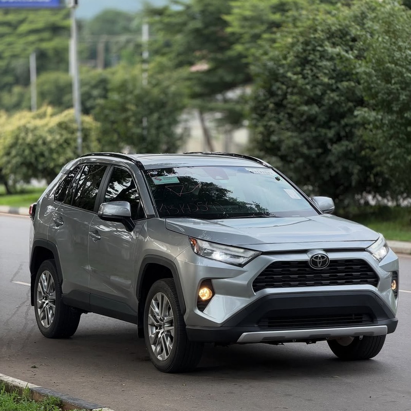 FOREIGN USED 2024 TOYOTA RAV4 FOR SALE image