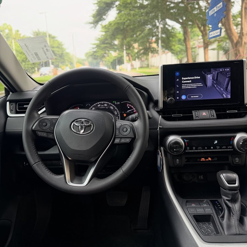 FOREIGN USED 2024 TOYOTA RAV4 FOR SALE image