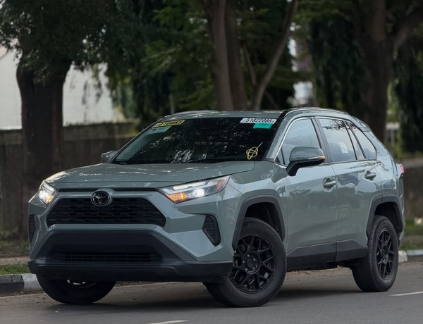 FOREIGN USED 2024 TOYOTA RAV4 FOR SALE