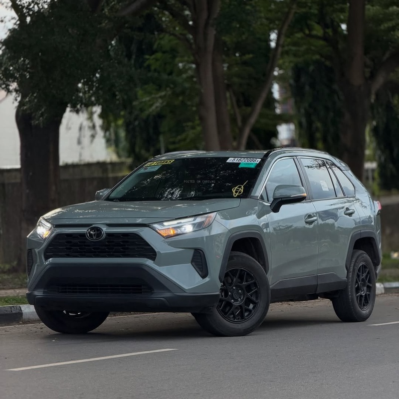 FOREIGN USED 2024 TOYOTA RAV4 FOR SALE image