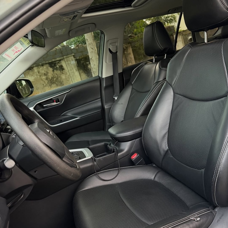 FOREIGN USED 2024 TOYOTA RAV4 FOR SALE image