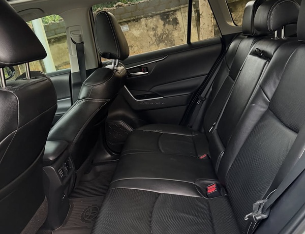 FOREIGN USED 2024 TOYOTA RAV4 FOR SALE